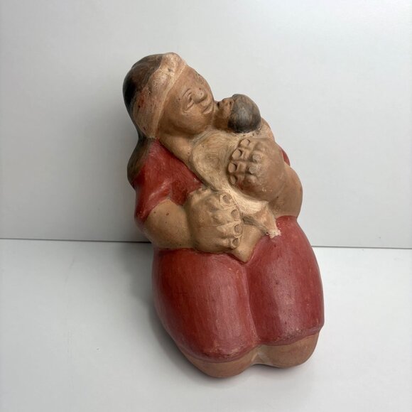 Taller Amerindio Handcrafted Chile Clay Figurine Mother Holding Child Folk Art - Picture 7 of 9